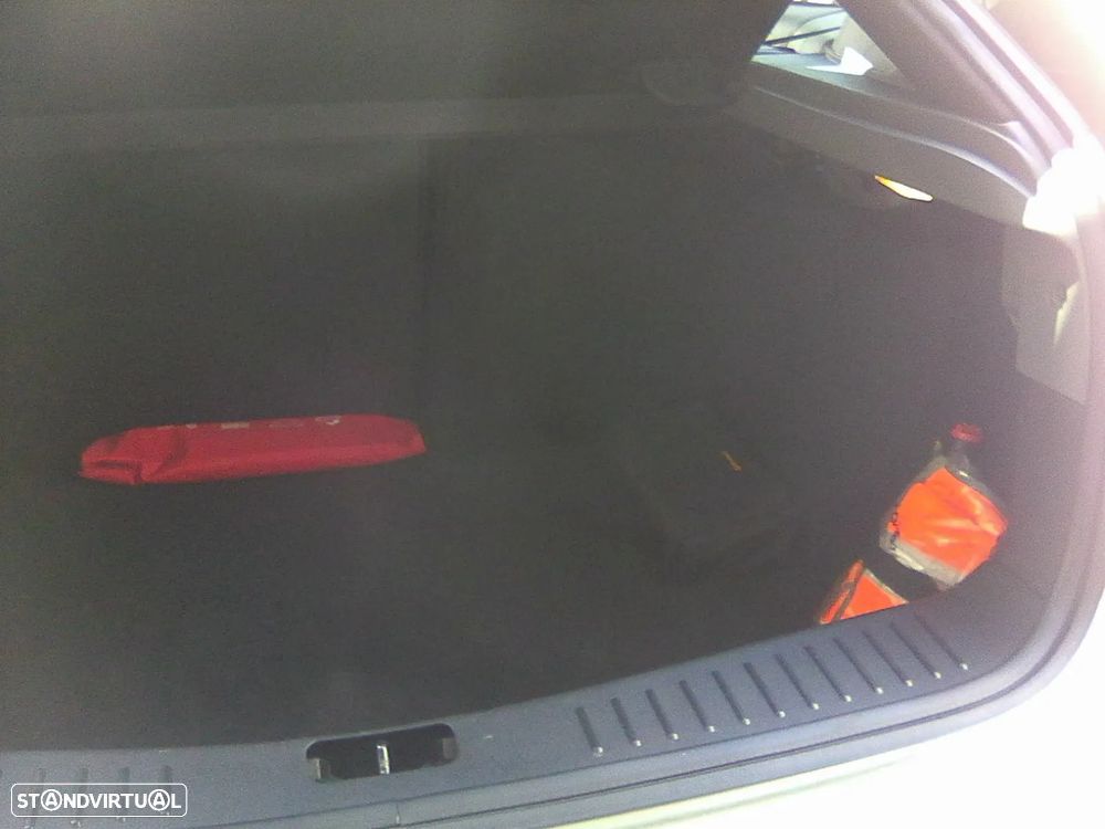 Ford Focus 2.5 T RS - 23