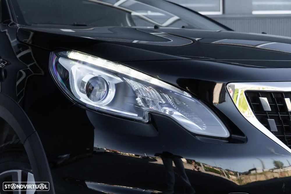Peugeot 2008 1.2 PureTech Signature - 24