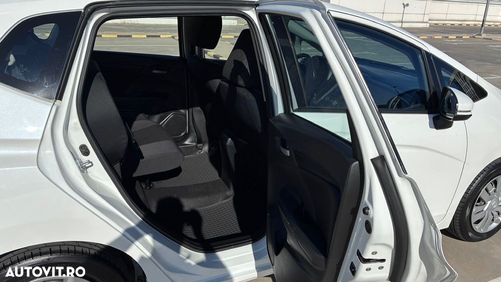 Honda Jazz 1.3 DOHC i-VTEC MT Trend - 3