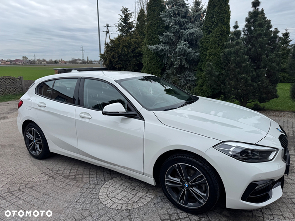 BMW Seria 1 118i Sport Line