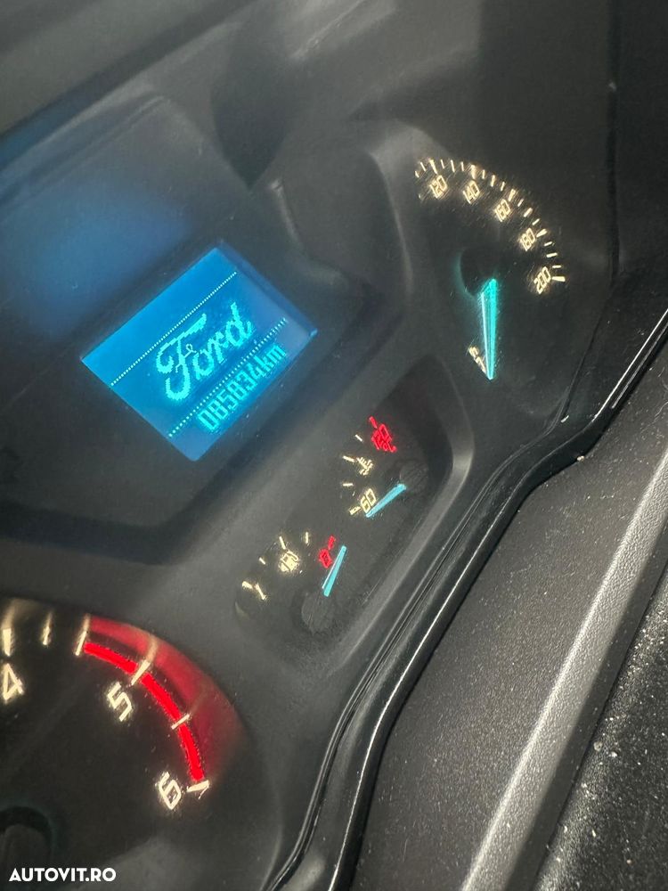 Ford Transit Custom - 8