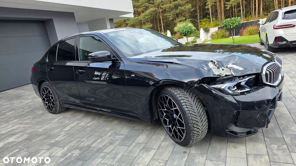 BMW Seria 3 330i xDrive M Sport sport - 13