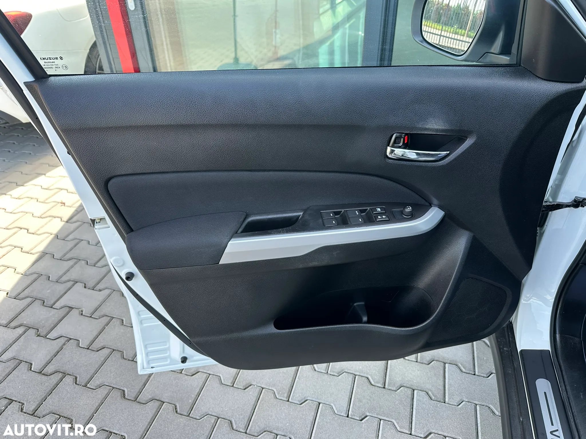 Suzuki Vitara 1.0 Boosterjet Allgrip Comfort - 24