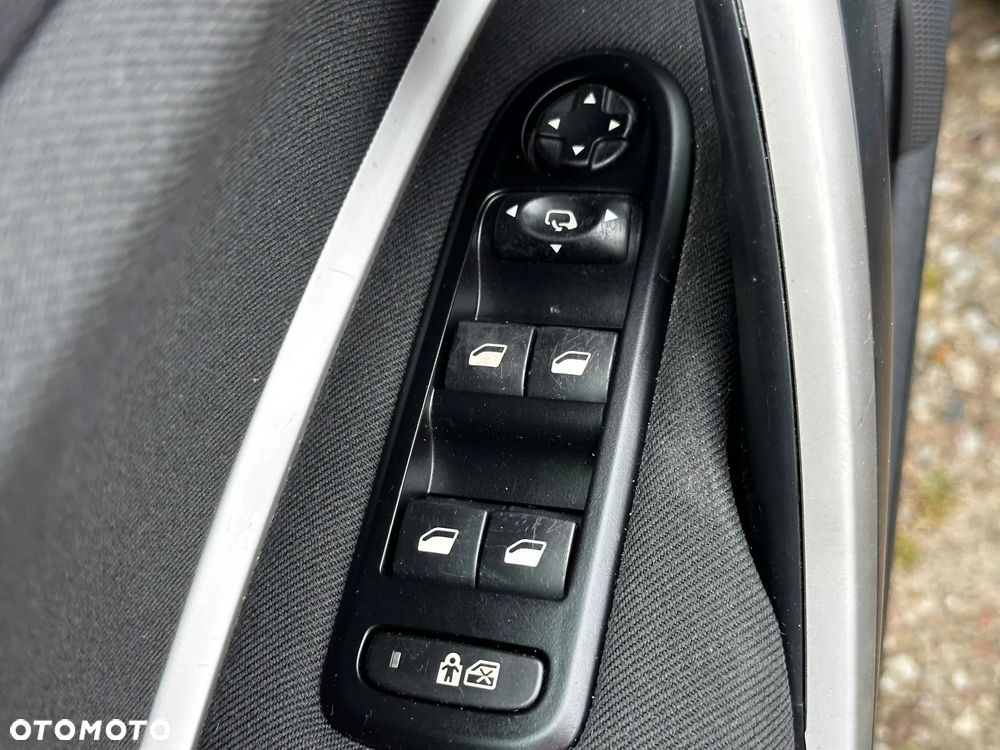 Citroën C5 2.0i 16V Exclusive Equilibre Navi - 21