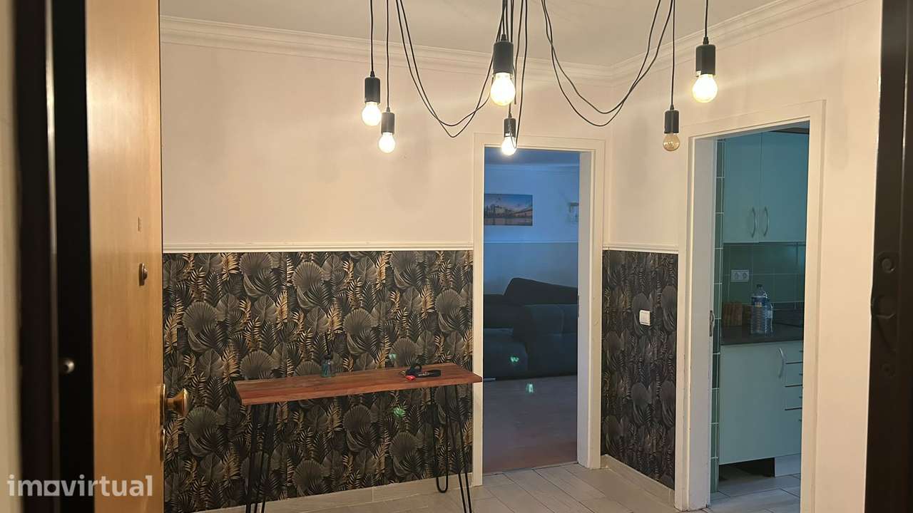 Apartamento T3  mobilado, situado no prestigiado Edifício Plaza Center - Grande imagem: 4/24