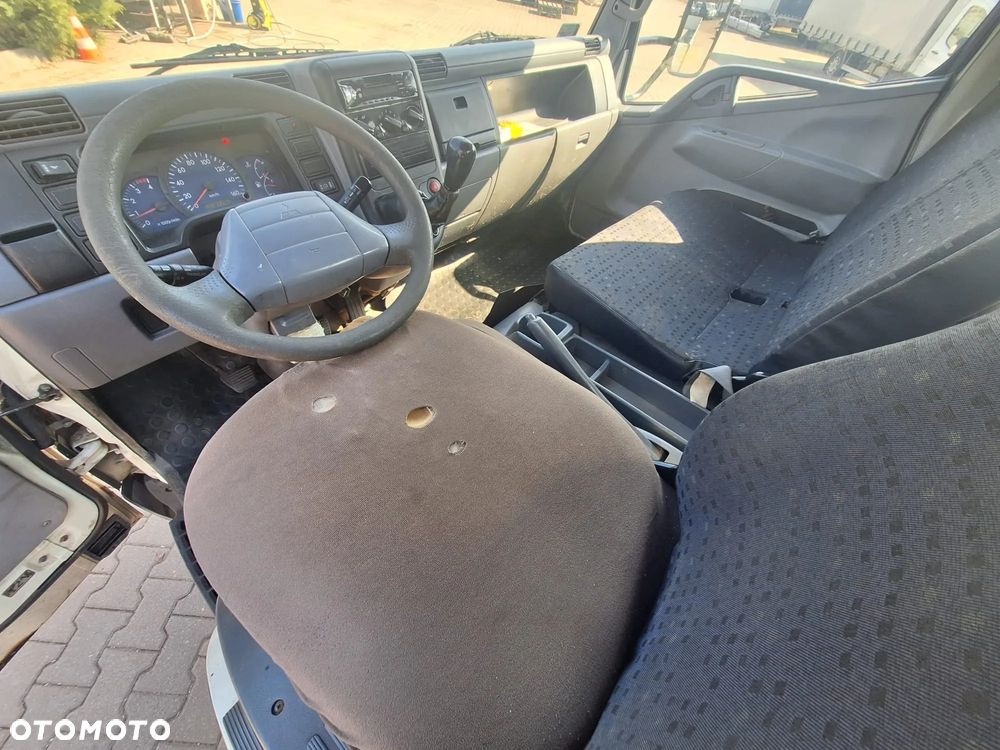 Mitsubishi Canter - 13