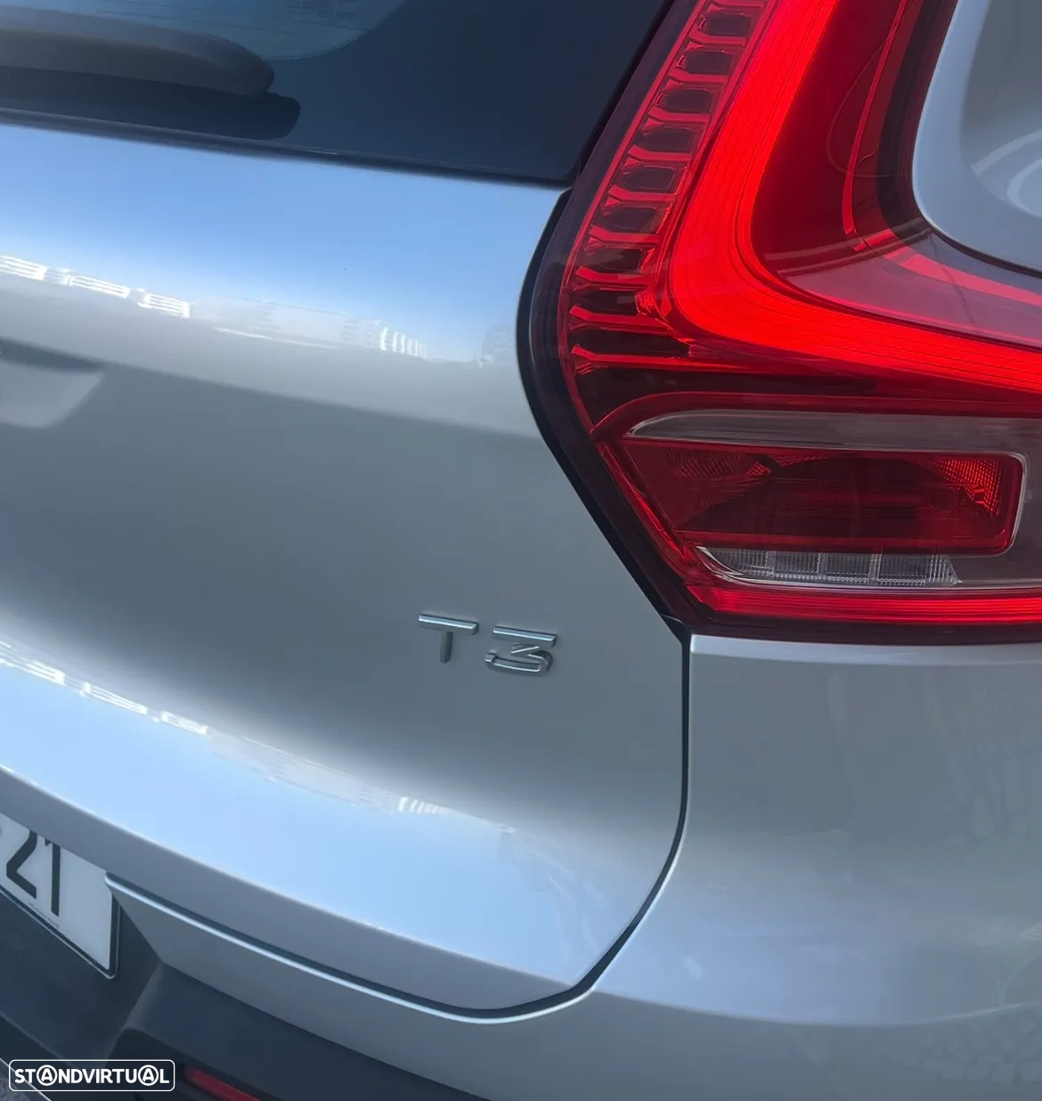 Volvo XC 40 1.5 T3 Momentum Tech Edition - 8