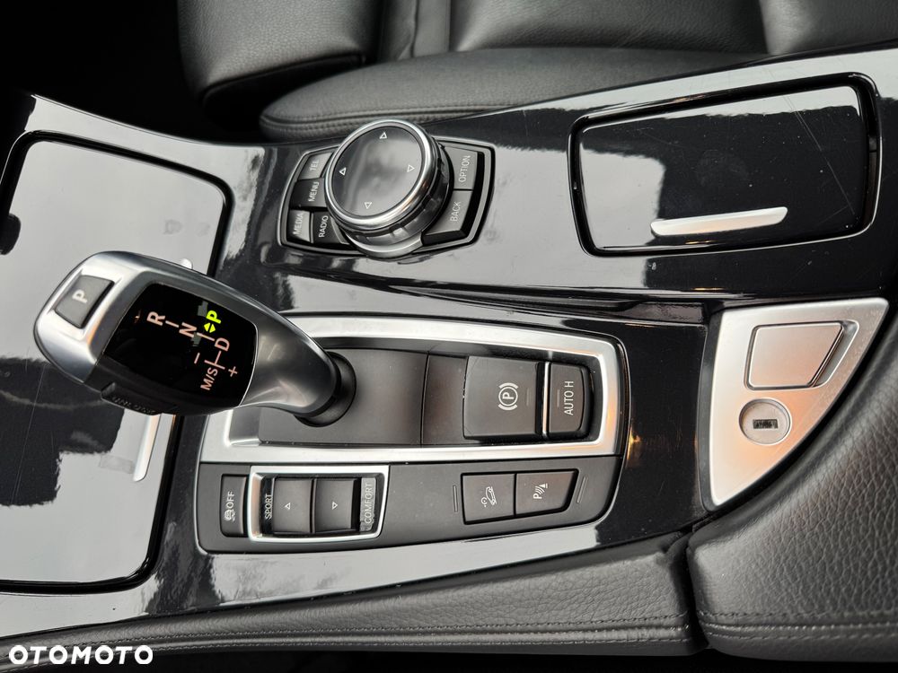 BMW Seria 5 525d xDrive - 20