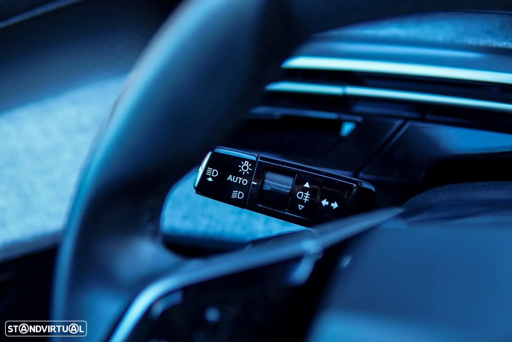 Peugeot 3008 1.2 Hybrid Allure e-DCS6 - 45