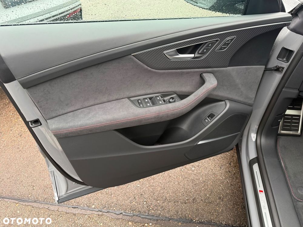 Audi RS Q8 TFSI quattro tiptronic Performance - 8