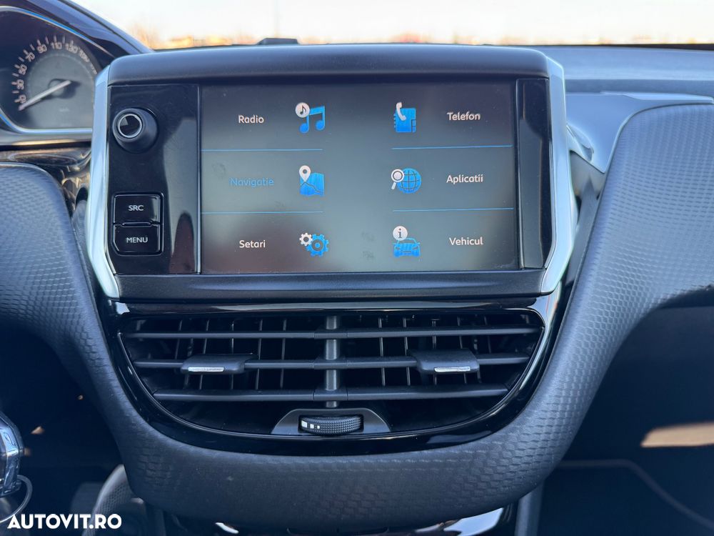 Peugeot 2008 PureTech 110 Stop&Start EAT6 Allure - 32