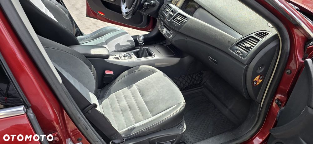 Renault Laguna 2.0 dCi Initiale - 13