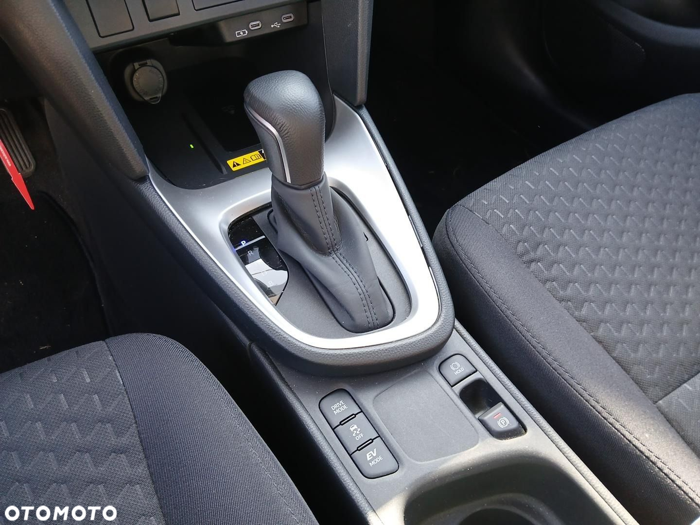 Toyota Yaris Cross Hybrid 1.5 Comfort - 22