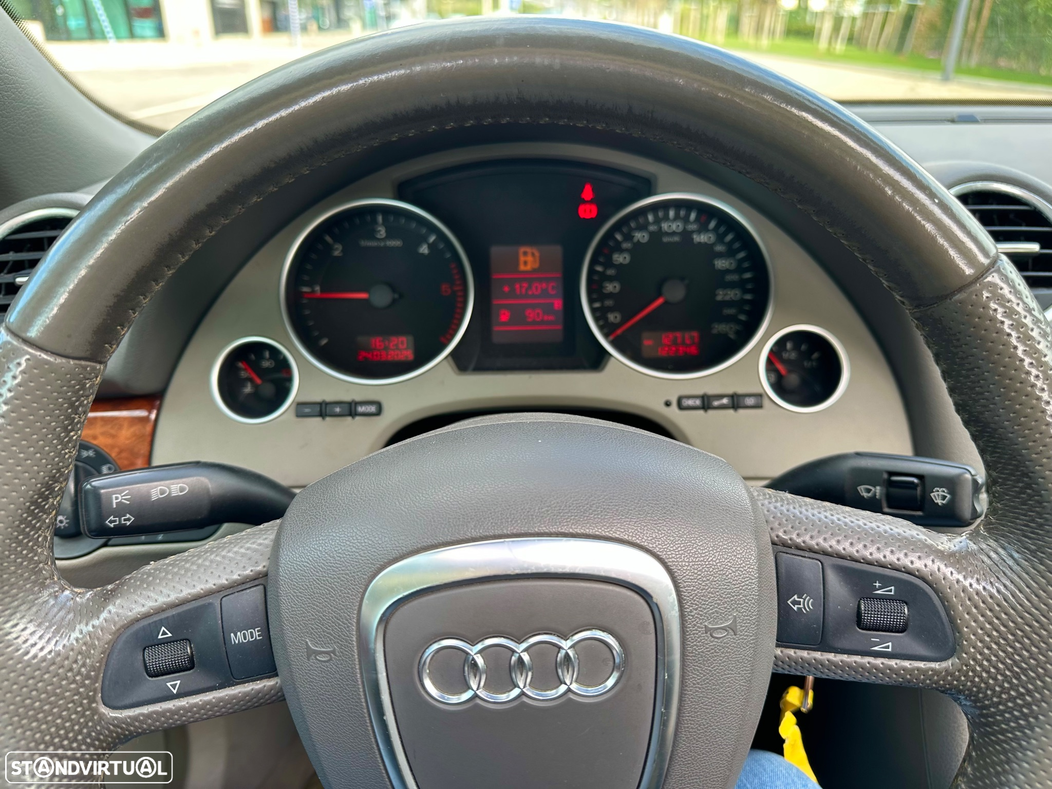 Audi A4 Cabrio 2.0 TDi Exclusive - 6