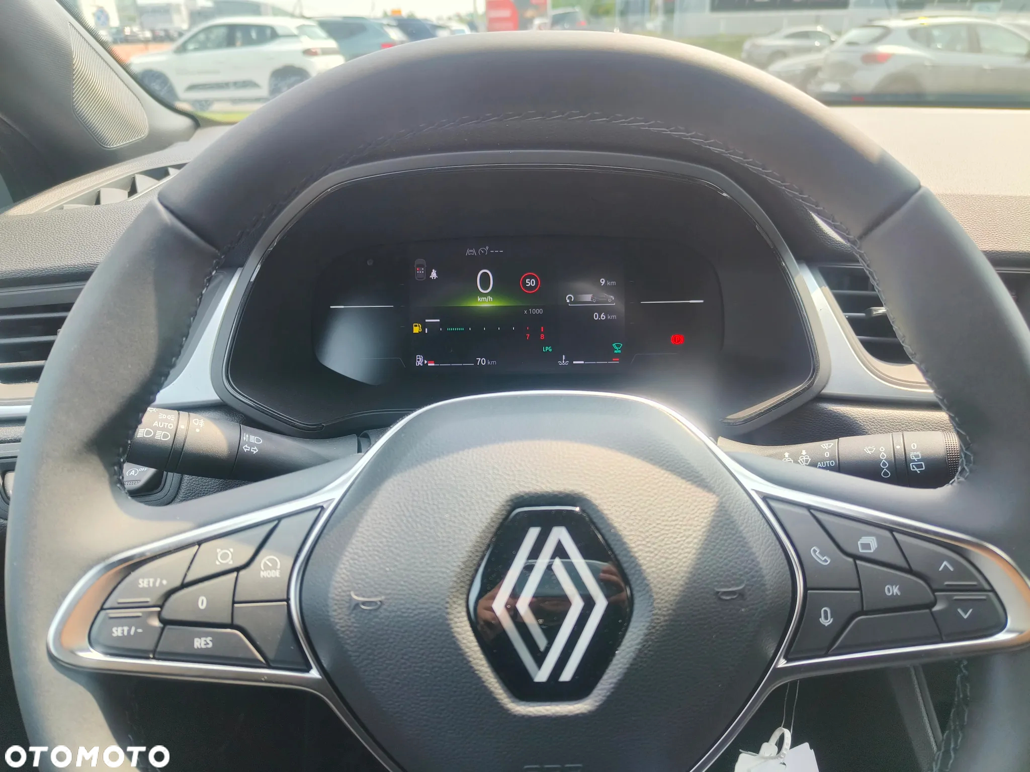 Renault Captur - 13