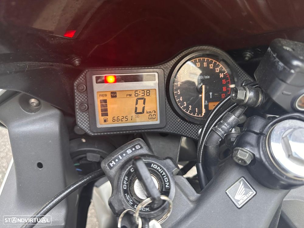 Honda CBR - 3