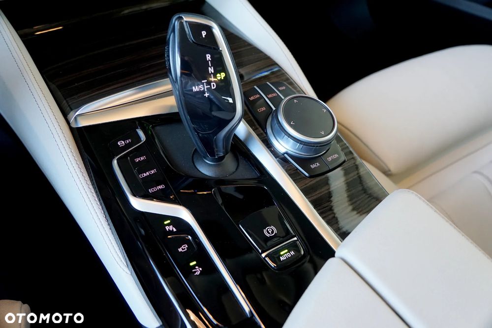 BMW 6GT 620d xDrive mHEV Luxury Line - 39