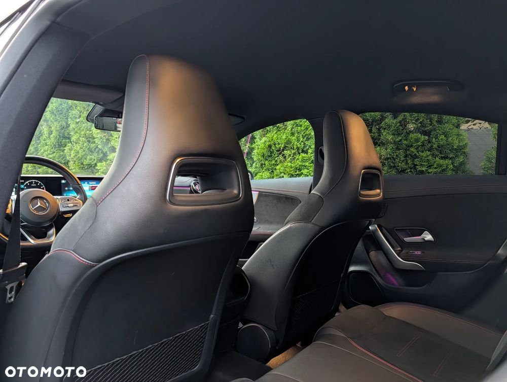 Mercedes-Benz CLA 200 AMG Line 7G-DCT - 28