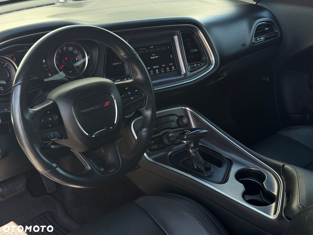 Dodge Challenger Automatik R/T Plus Shaker - 12