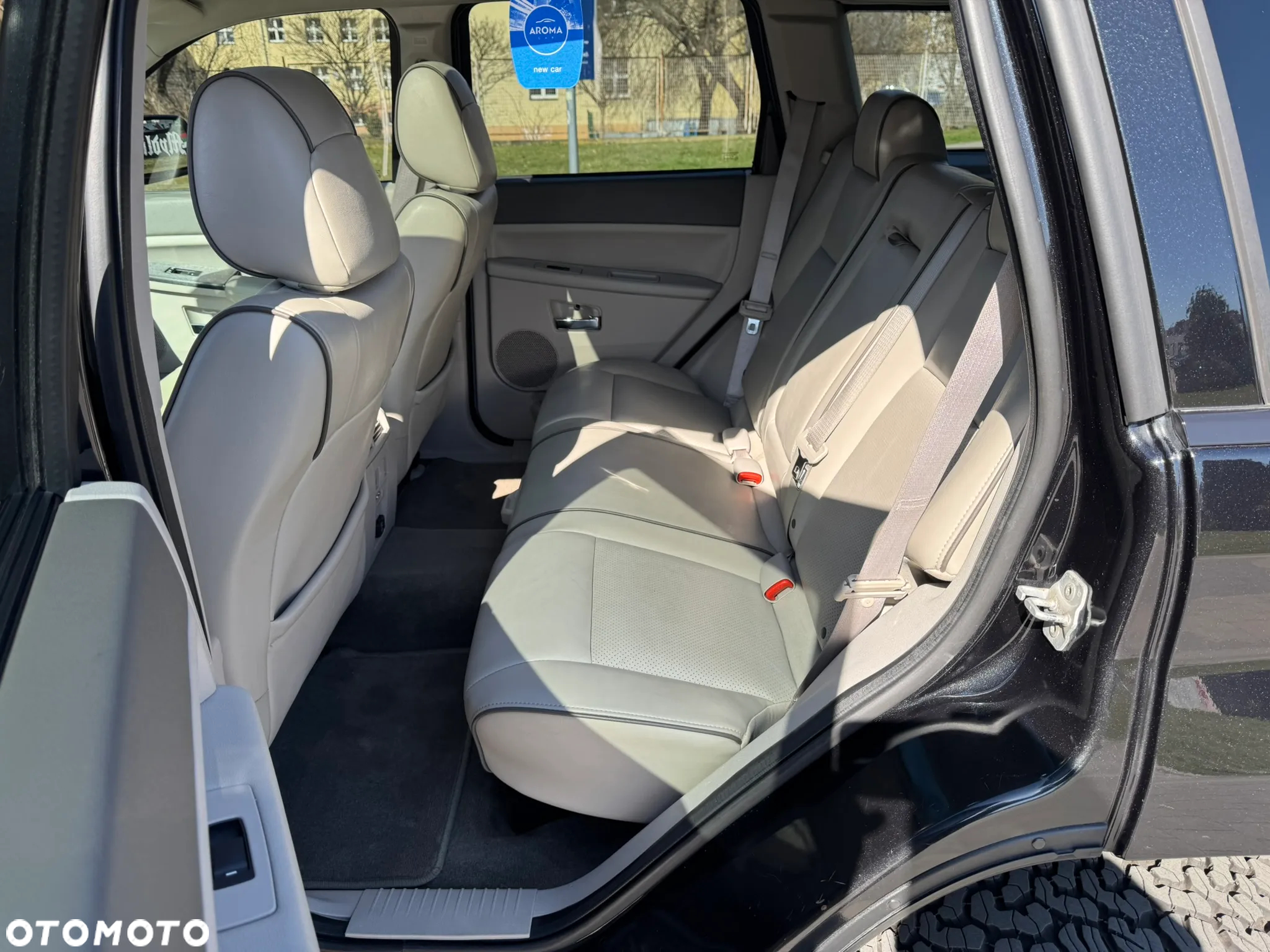 Jeep Grand Cherokee 5.7 V8 HEMI 4WD Automatik Overland - 22