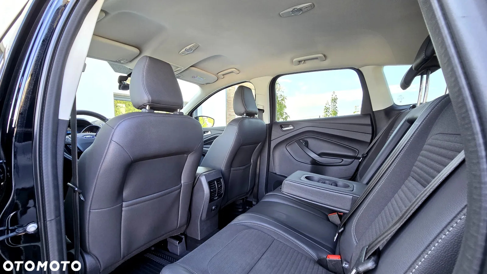 Ford Kuga 2.0 TDCi FWD Titanium - 28