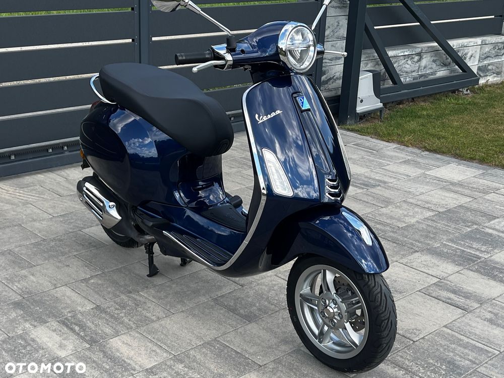 Piaggio Vespa - 2