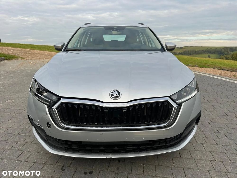 Skoda Octavia 2.0 TDI Ambition DSG - 2