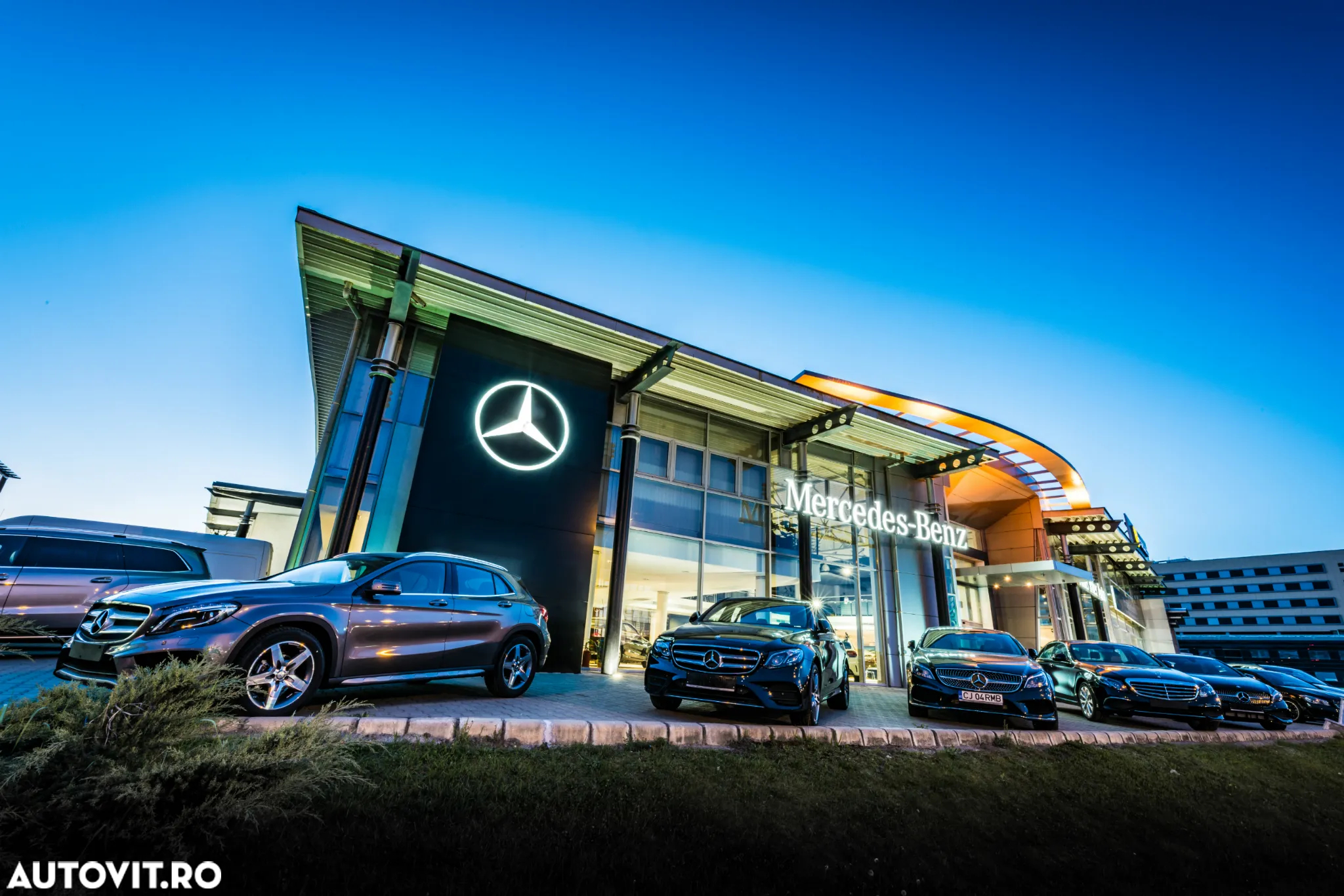 Mercedes-Benz EQB 350 4MATIC - 18