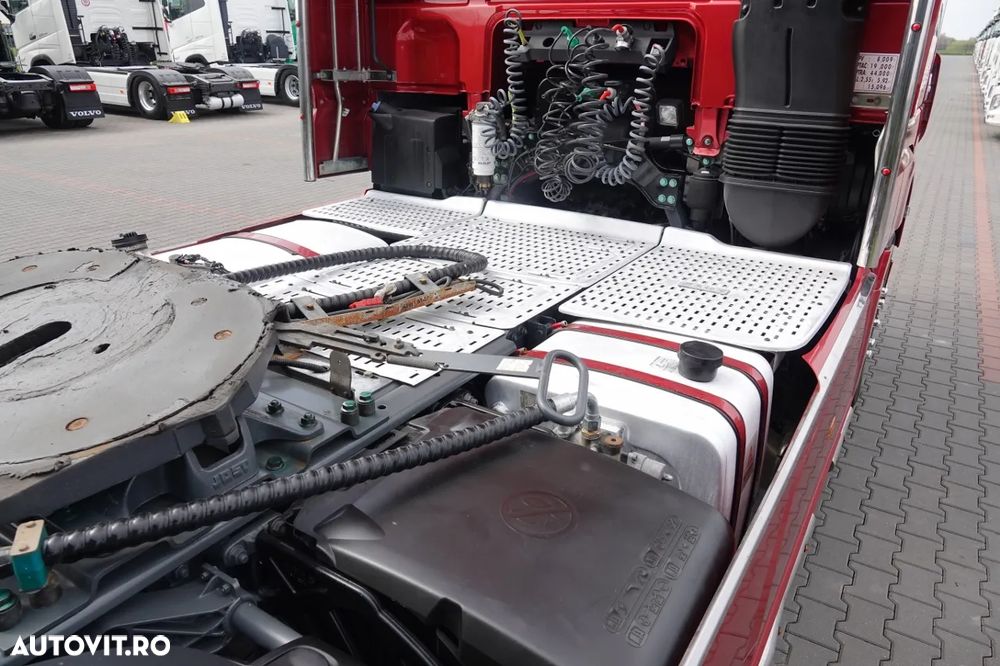 DAF XF 530 / I-PARK COOL / SISTEM HIDRAULIC / CABINĂ SUPER SPACE / COMPLET AIRMATIC / TV / JANTE DIN ALIAJ - 18