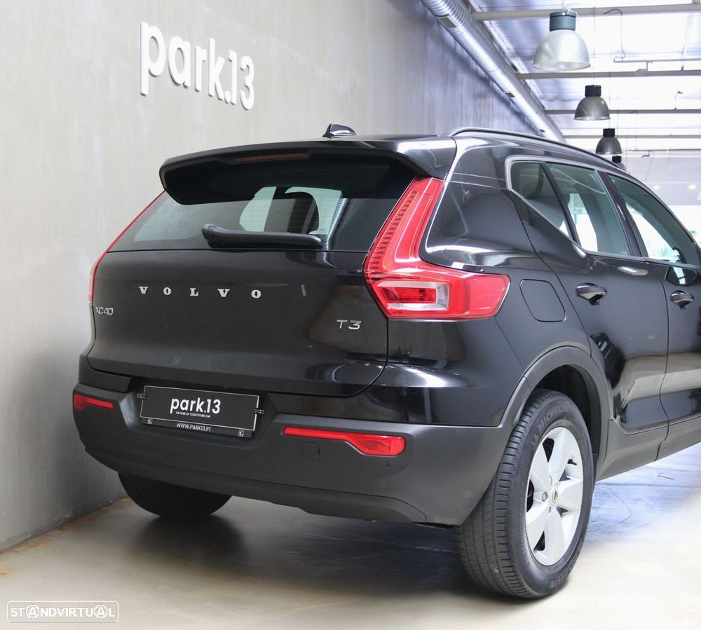 Volvo XC 40 1.5 T3 Momentum Tech Edition - 6