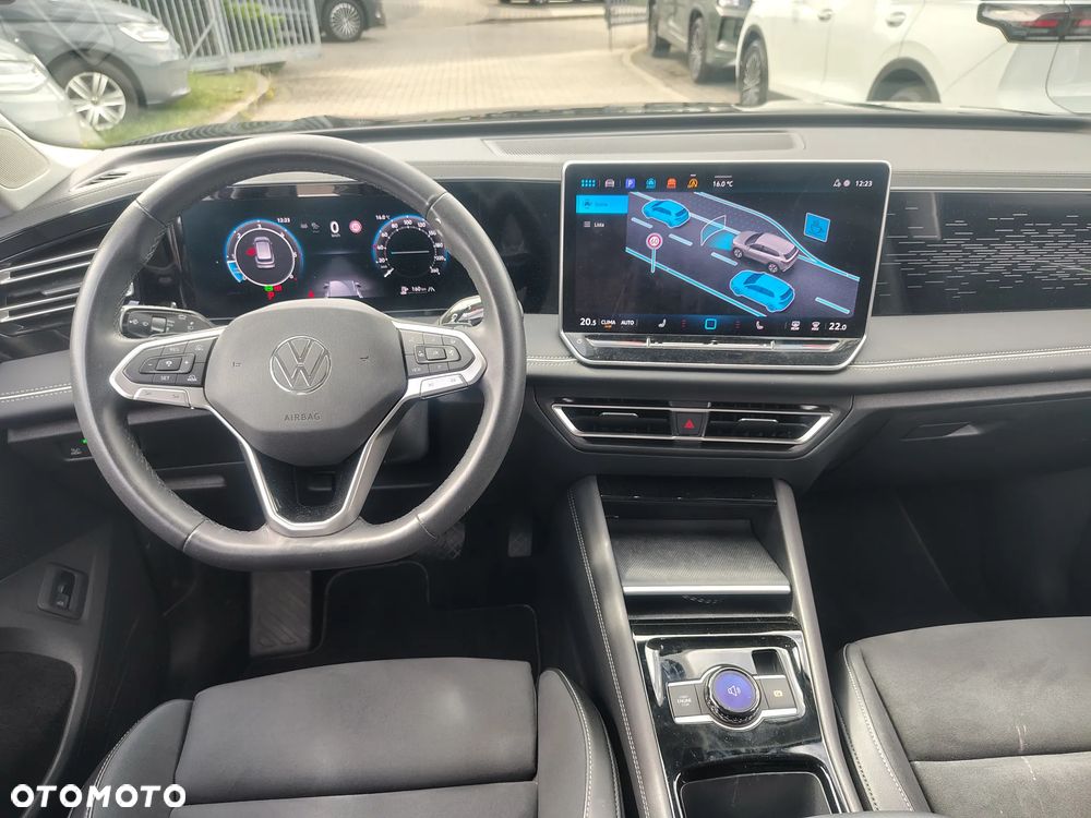Volkswagen Tiguan - 9