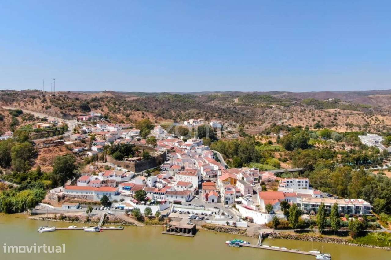Moradia em pedra para recuperar - Grande imagem: 4/5