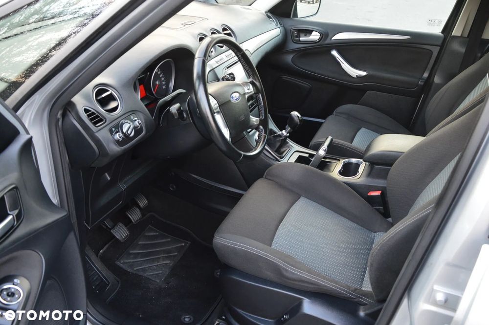 Ford S-Max 2.0 TDCi DPF Titanium - 5