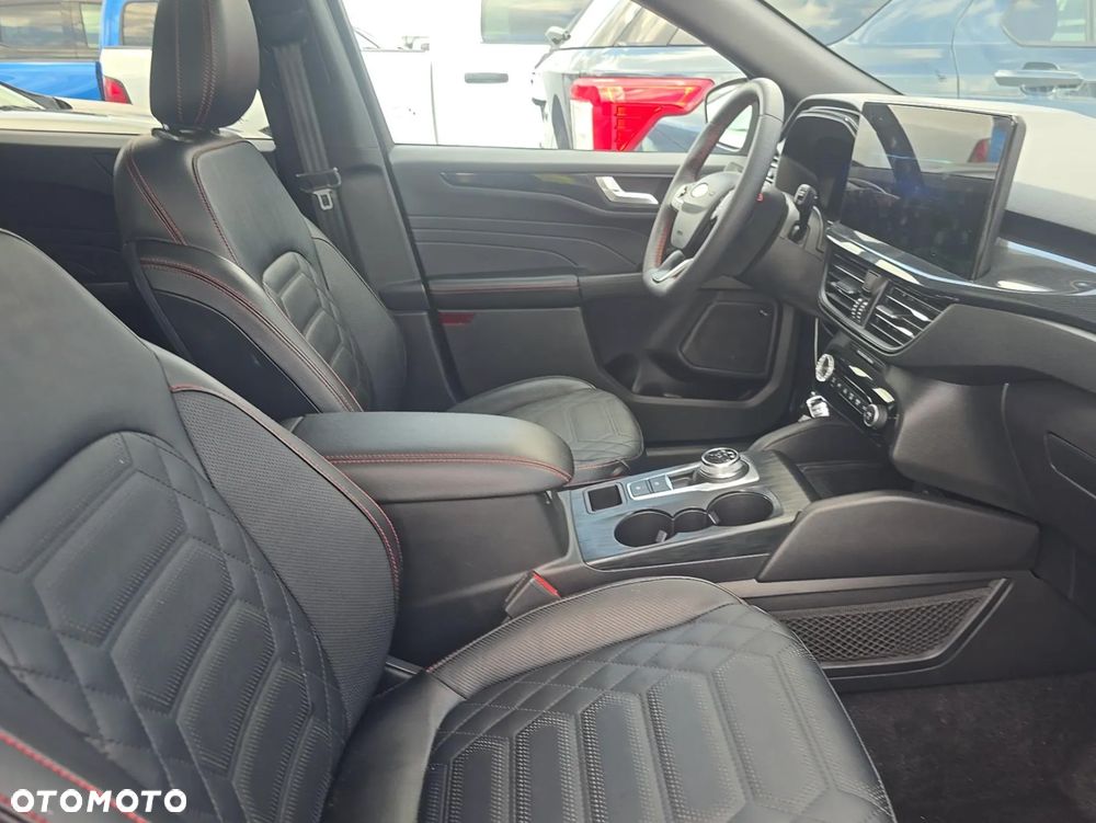 Ford Escape 2.0 EcoBoost AWD Titanium - 15