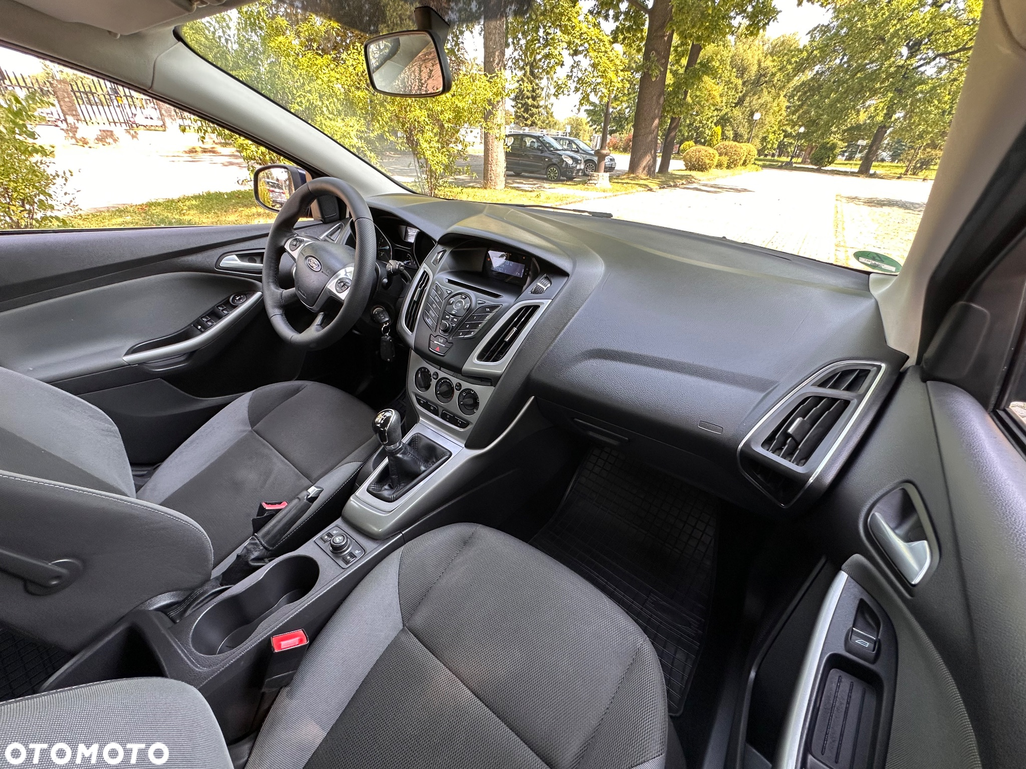 Ford Focus 1.6 FF Trend - 26