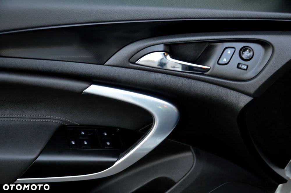 Opel Insignia - 37