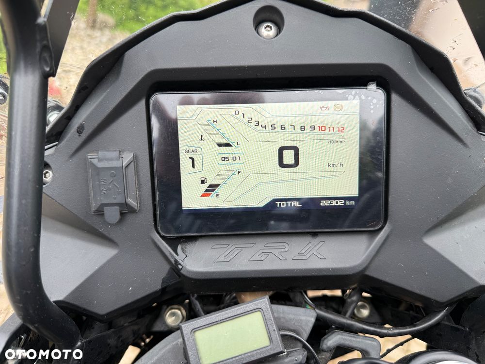 Benelli TRK 502 - 13