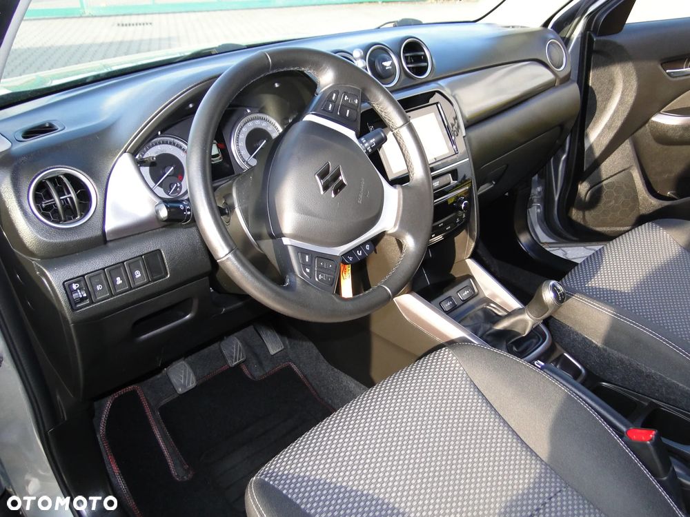 Suzuki Vitara 1.0 Boosterjet Comfort 2WD - 12
