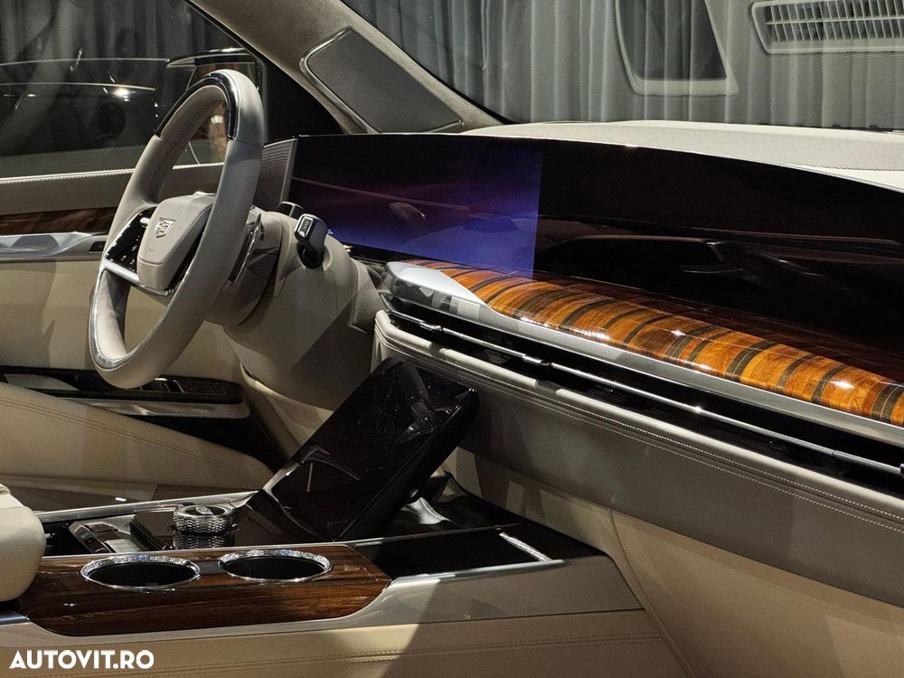 Cadillac Escalade - 35