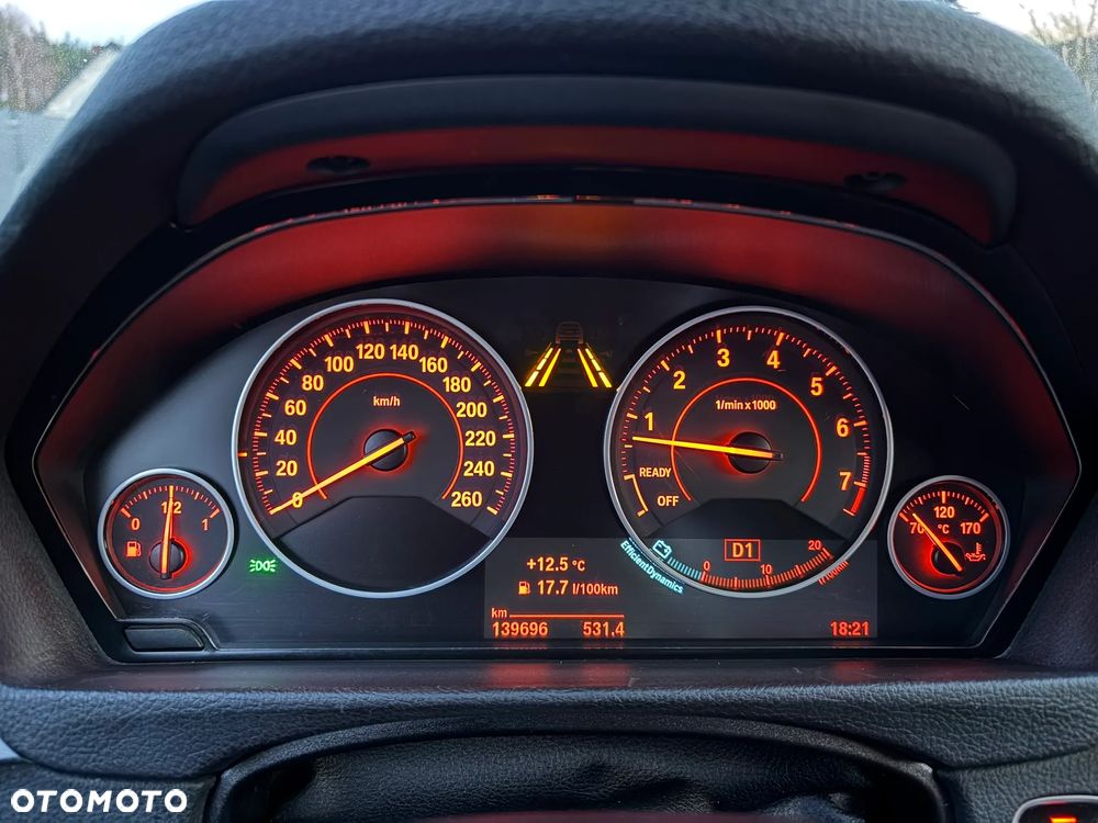 BMW Seria 3 340i xDrive Edition M Sport Shadow - 32