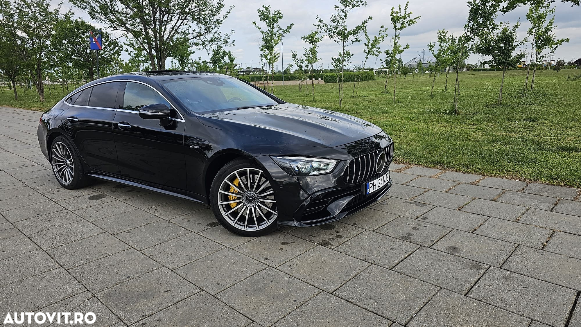 Mercedes-Benz AMG GT 43 4MATIC+ MHEV - 28