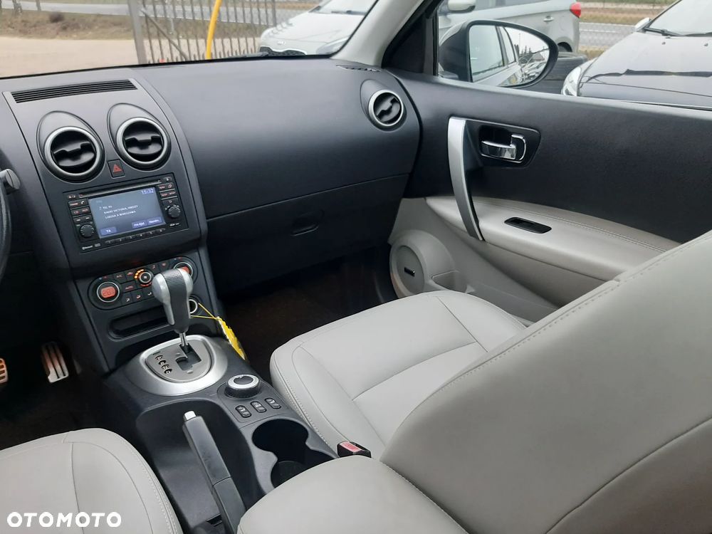 Nissan Qashqai 2.0 4 x 4 CVT tekna - 20