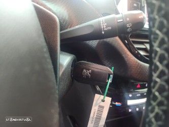 Peugeot 2008 1.2 PureTech Allure - 22