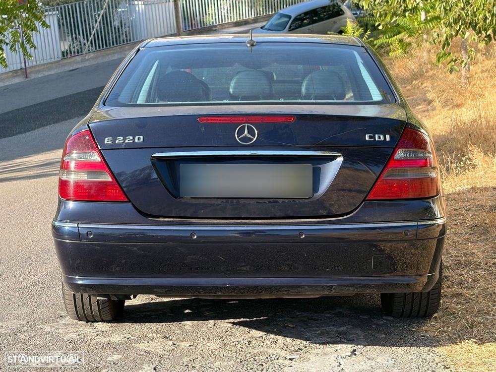 Mercedes-Benz E 220 CDI Avantgarde Aut. - 3