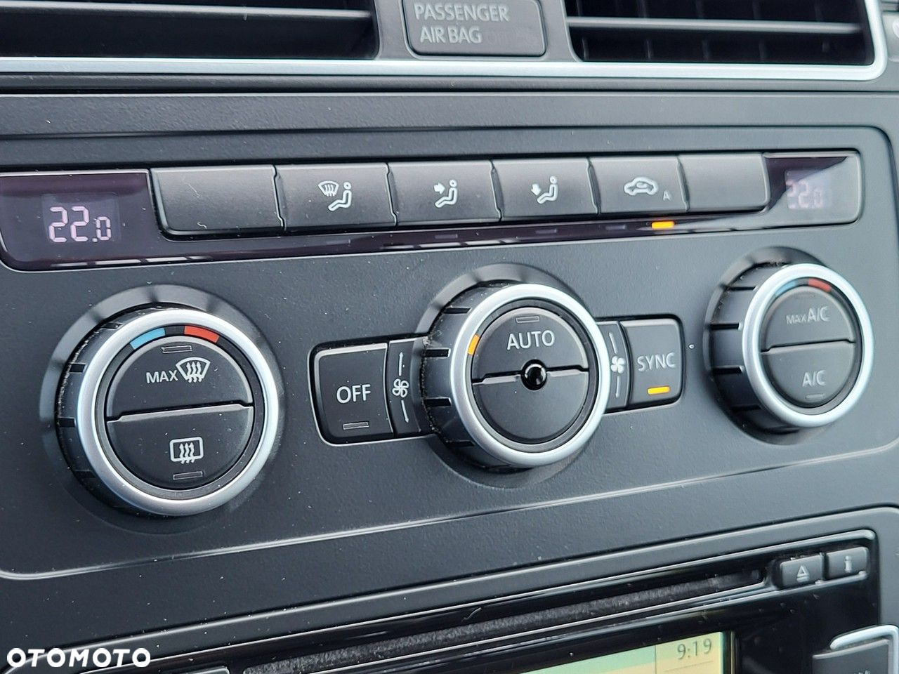 Volkswagen Touran - 29