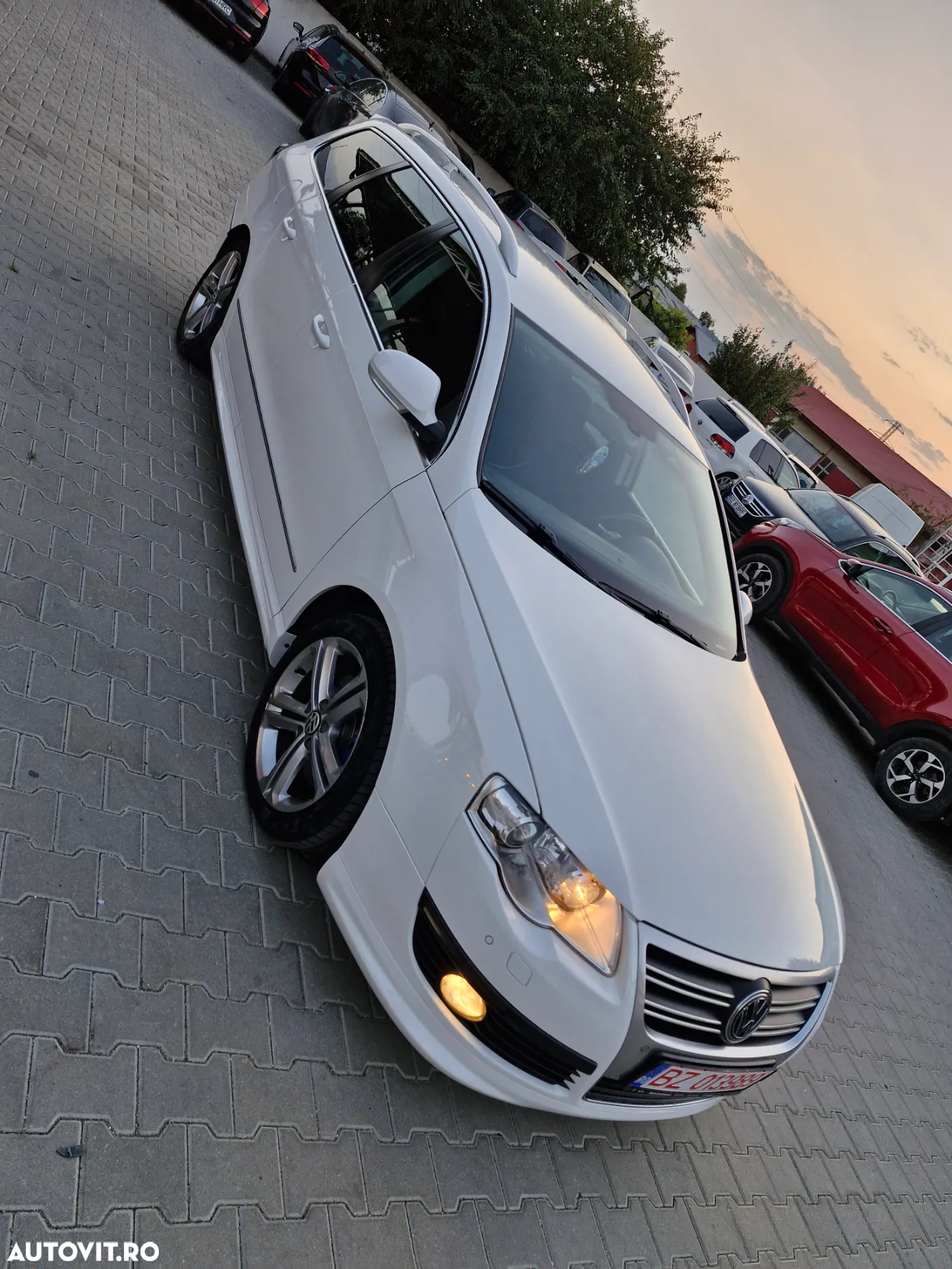 Volkswagen Passat Variant 2.0 TDI DPF DSG R-Line Edition - 2