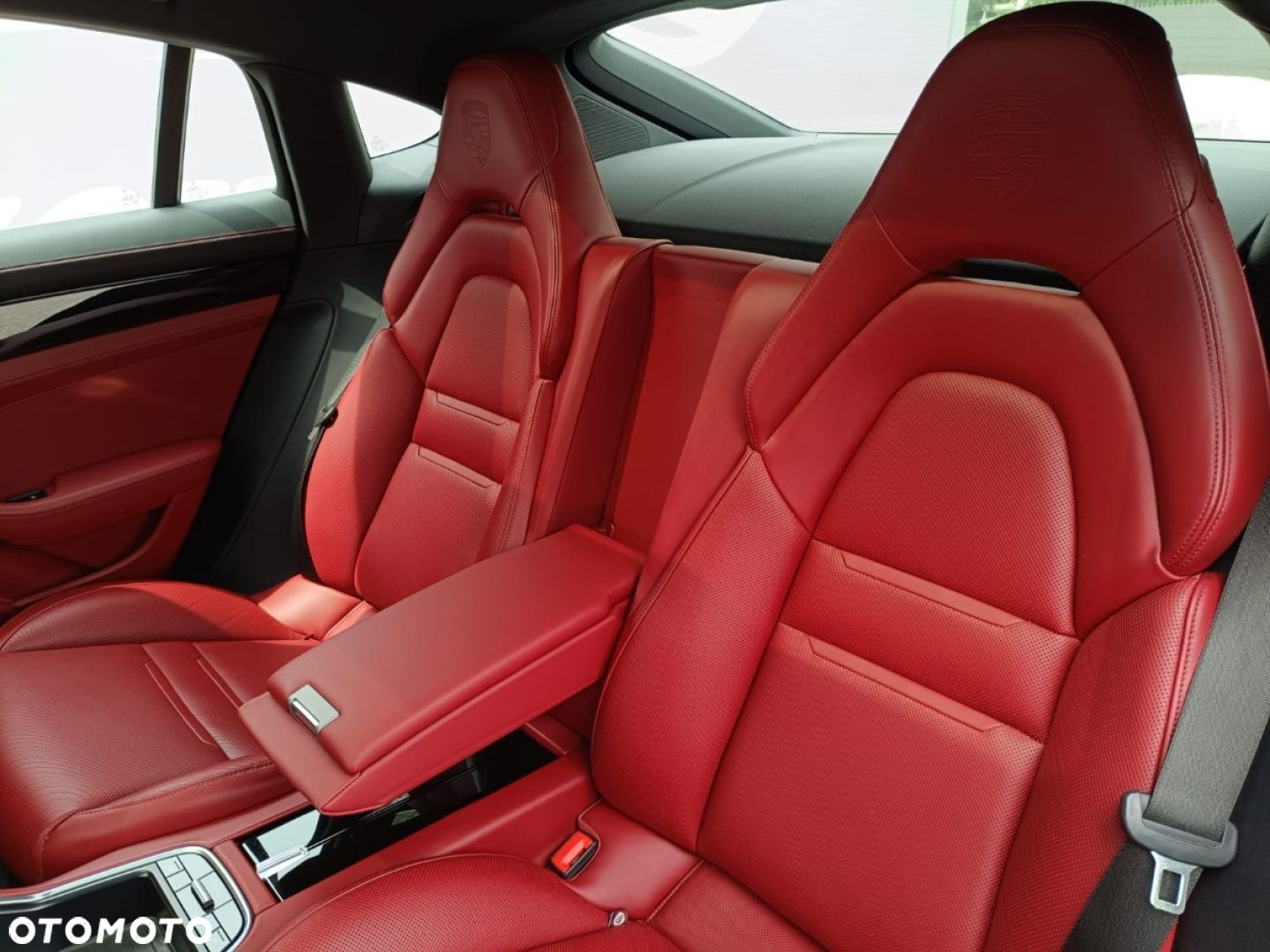 Porsche Panamera 4S - 10