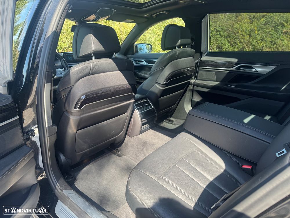 BMW 745 Le xDrive iPerformance Pack M Auto - 35