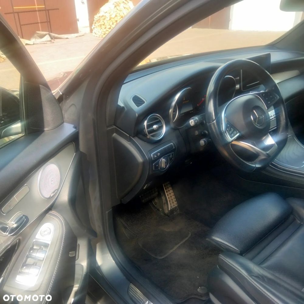 Mercedes-Benz GLC 300 4Matic 9G-TRONIC AMG Line - 8