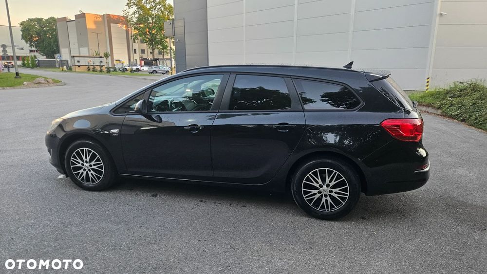 Opel Astra 1.4 Turbo 150 Jahre - 18